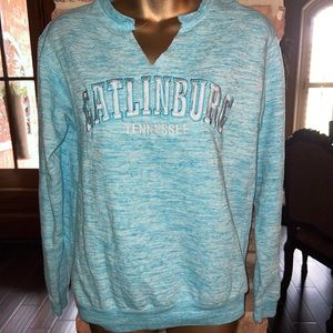 Exist Gatlinburg tn  pullover blue Heathered size s